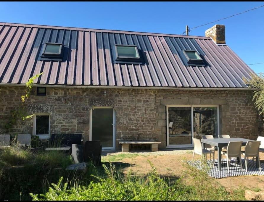 Gite Naturia - Chaumiere De Berringue Plouhinec  Exterior foto